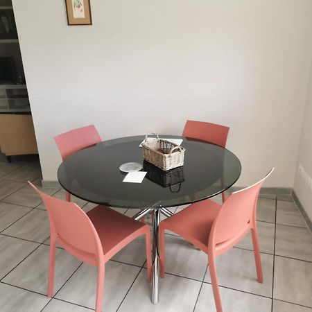 Casa Graziella- Appartamenti Vacanze Portacomaro Luaran gambar